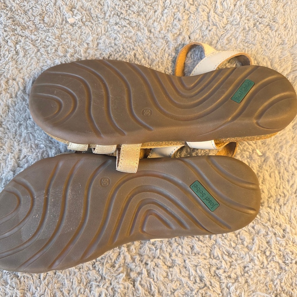 Josef Seibel Gold Leather Sandals Comfort Shoes Adjustable Strap Womens EU 36 - Picture 3 of 4